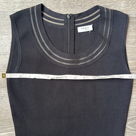 Akris - Sleeveless flared dress in black 2 - Picture 11 of 13